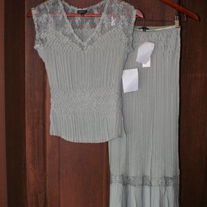 KOMAROV New  Pleated Charmeuse Blouse and Skirt  Size: M